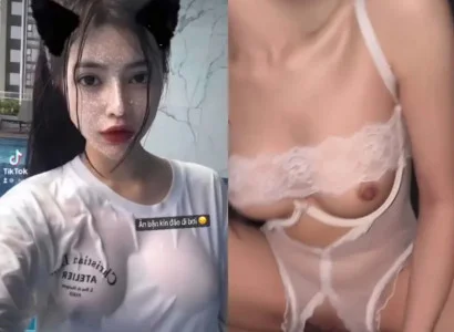 Cô nàng vú bự lồn đẹp cưỡi ngựa cực phê